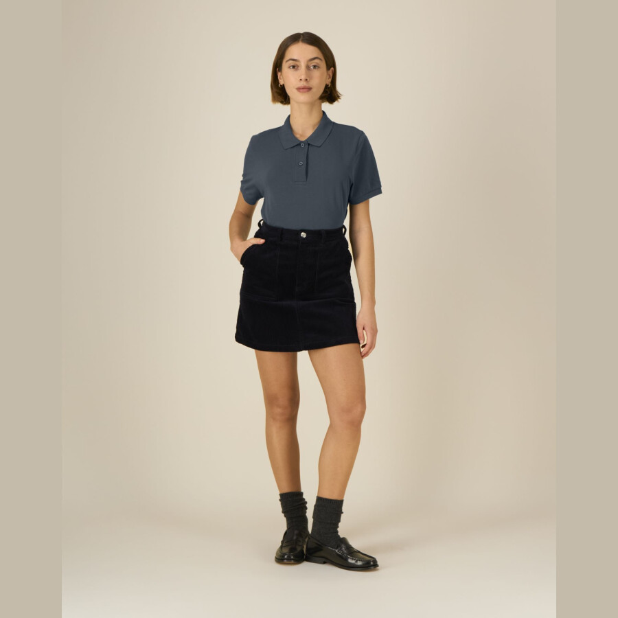 Stella Coaster, Naised